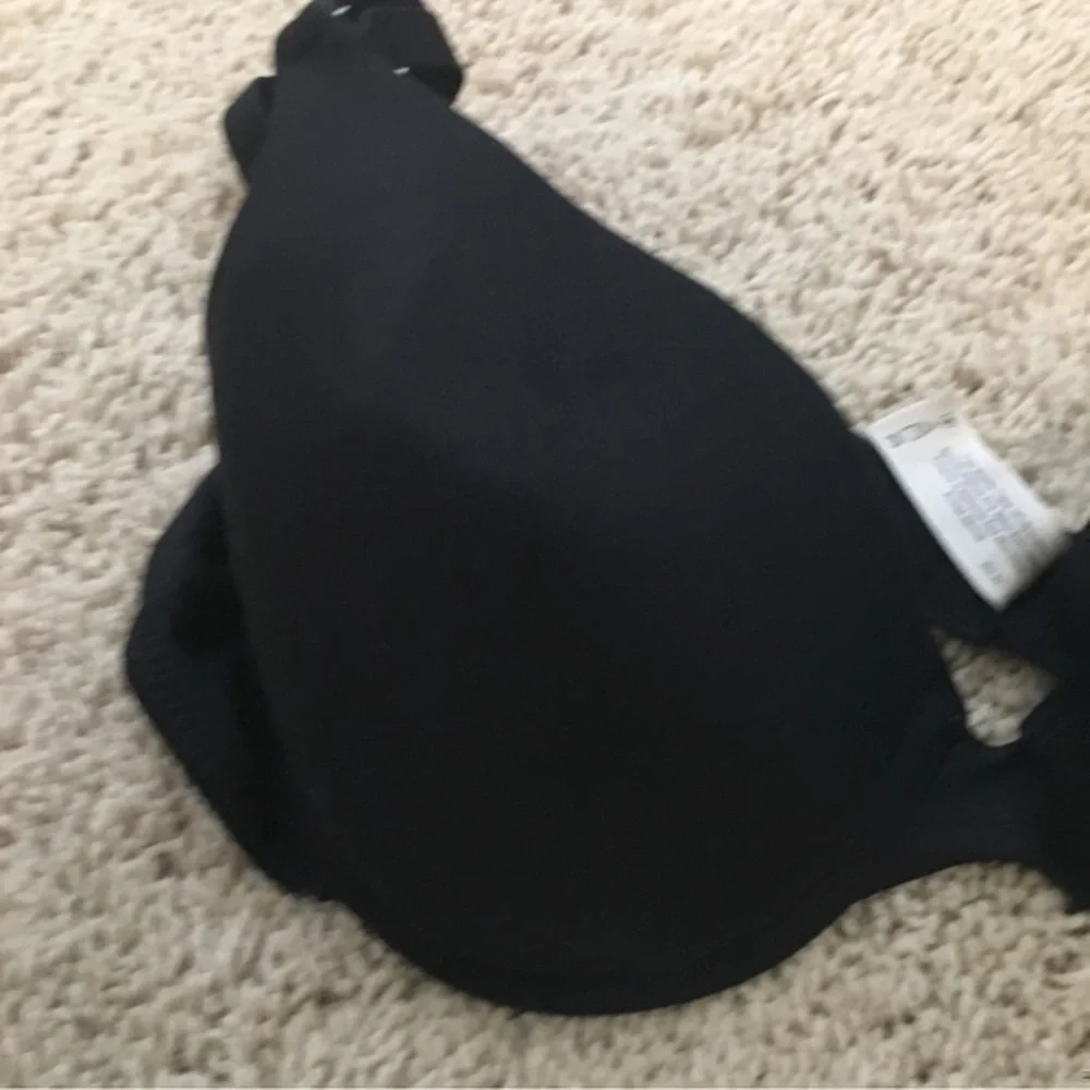 Black Maidenform size 34C bra